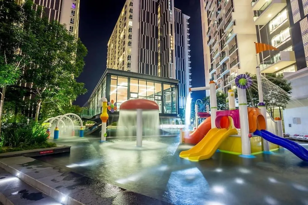 Cosy128 @The Shore 3R2B 8-10Pax 5Mins To Jonker Apartment Malacca
